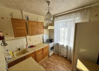 Аренда 2-ком. квартиры, 45 м2, Новокуйбышевск, улица Калинина, 3А