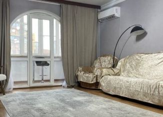 Сдается в аренду 2-ком. квартира, 75 м2, Дагестан, улица Ленина, 78