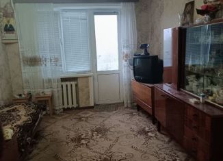 Продается двухкомнатная квартира, 42 м2, Кизляр, улица Кирова, 4