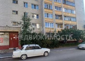 Продается двухкомнатная квартира, 48 м2, Курск, улица Серёгина, 24