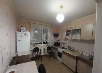 Сдам в аренду 4-ком. квартиру, 80 м2, Тюменская область, микрорайон 7А, 32А