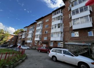 Продается 2-ком. квартира, 49 м2, Иркутск, Звездинская улица, 26