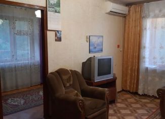 Продается трехкомнатная квартира, 51 м2, Таганрог, улица Ломакина, 110