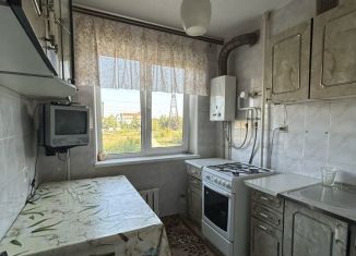 Продам трехкомнатную квартиру, 62 м2, Нижегородская область, улица Комбрига Патоличева, 3