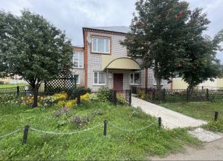 Продам дом, 229 м2, поселок городского типа Урмары, Советская улица, 10