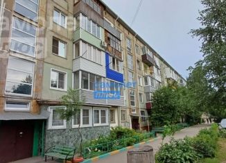 Продажа 3-ком. квартиры, 63 м2, Бийск, Ленинградская улица, 39