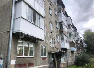 Продаю трехкомнатную квартиру, 60 м2, Кемерово, проспект Ленина, 102А