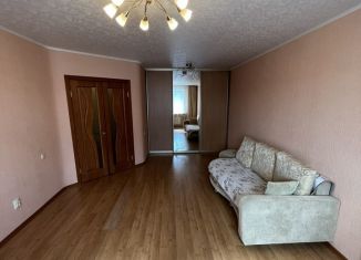 Сдаю 1-ком. квартиру, 45.6 м2, Чебоксары, улица Фридриха Энгельса, 1к2