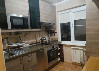 Сдам 2-ком. квартиру, 45 м2, Краснодар, улица Яна Полуяна, 30