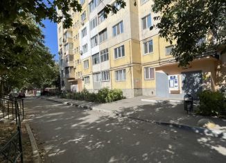 Продам 3-комнатную квартиру, 65 м2, Симферополь, проспект Победы, 214, Киевский район