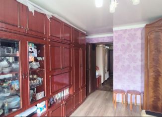 Продам трехкомнатную квартиру, 51 м2, Киров, улица Ленина, 174