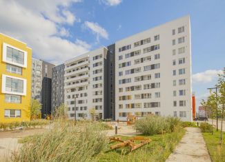 Продажа 3-комнатной квартиры, 67 м2, Екатеринбург, метро Чкаловская, улица Академика Ландау, 49