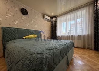 Сдам 1-комнатную квартиру, 50 м2, Казань, Ягодинская улица, 25