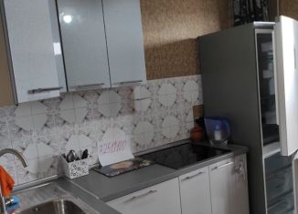 Сдаю в аренду 2-ком. квартиру, 54 м2, Евпатория, улица Токарева, 27/20