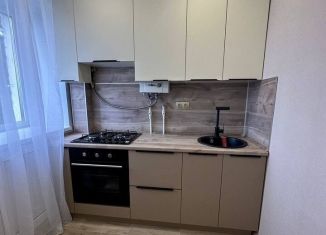 Продаю 2-комнатную квартиру, 45 м2, Дзержинск, улица Пирогова, 32А