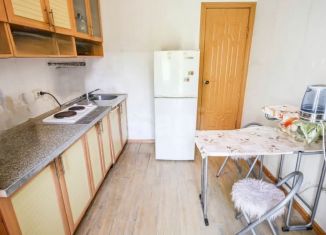 Продажа трехкомнатной квартиры, 76 м2, Приморский край, улица Адмирала Угрюмова, 1А