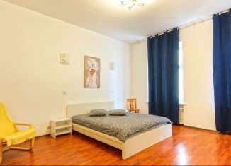 Сдача в аренду четырехкомнатной квартиры, 100 м2, Санкт-Петербург, Пушкинская улица, 10