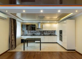 Двухкомнатная квартира на продажу, 74.4 м2, Тюмень, Холодильная улица, 15