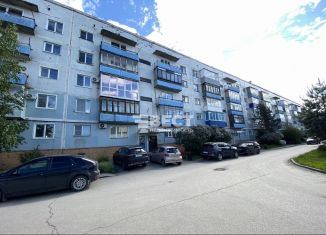 2-ком. квартира на продажу, 53.4 м2, Полысаево, улица Космонавтов, 90