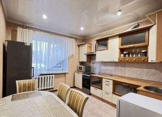 Продам 3-ком. квартиру, 110.6 м2, Татарстан, улица Карбышева, 63к2