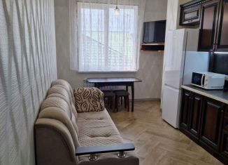 Сдается в аренду однокомнатная квартира, 33 м2, Сочи, переулок Богдана Хмельницкого, 14А, микрорайон Центральный