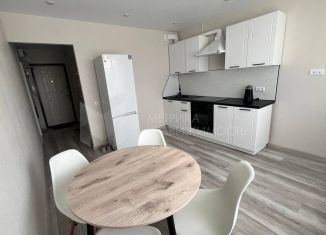 Сдача в аренду однокомнатной квартиры, 40 м2, Тюмень, улица Валентины Трофимовой, 12, ЖК Пятый квартал