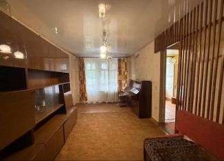 Продаю 2-ком. квартиру, 43.6 м2, Волхов, улица Калинина, 38