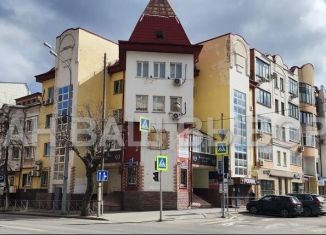 Продаю помещение свободного назначения, 35.6 м2, Тюмень, улица Челюскинцев, 29/1