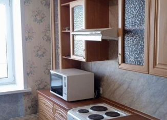 Сдается в аренду однокомнатная квартира, 39.6 м2, Тюмень, улица Федюнинского, 15