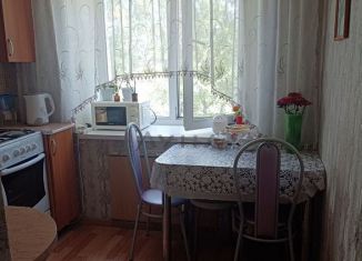 Продам 2-ком. квартиру, 43 м2, Татарстан, улица Железнодорожников, 61