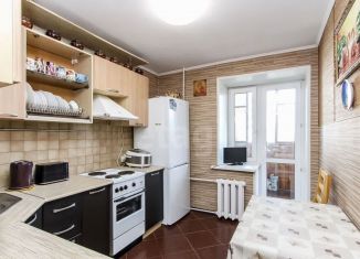 Продам 2-комнатную квартиру, 48 м2, Тюмень, улица Дружбы, 163