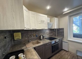 Продажа двухкомнатной квартиры, 50.5 м2, Тюмень, улица Энергостроителей, 10