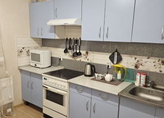 Сдам однокомнатную квартиру, 32 м2, Мурино, улица Шоссе в Лаврики, 59к2