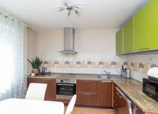 Продажа трехкомнатной квартиры, 62 м2, Тюмень, улица Ватутина, 79