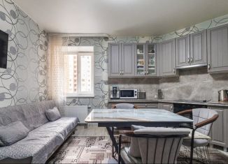 Продаю 2-ком. квартиру, 58 м2, Кудрово, проспект Строителей, 2