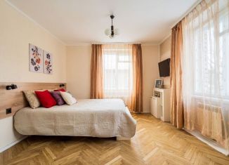 Сдается в аренду 1-комнатная квартира, 39 м2, Санкт-Петербург, Гданьская улица, 8