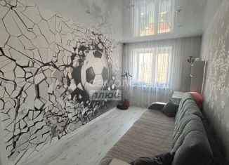 Продажа 2-комнатной квартиры, 43 м2, Ирбит, улица Елизарьевых, 28