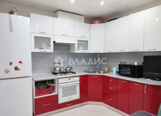 2-комнатная квартира на продажу, 54.8 м2, село Мариинский, Лазурная улица, 5