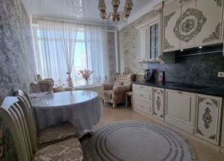 Аренда 2-ком. квартиры, 70 м2, Грозный, улица Шейха Дени Арсанова, 27