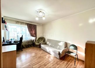 Продается трехкомнатная квартира, 56.8 м2, Приморский край, Садовая улица, 3А