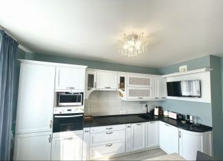 3-комнатная квартира на продажу, 83.8 м2, Удмуртия, улица Орджоникидзе, 67