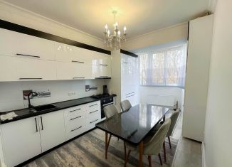 Продам 2-ком. квартиру, 51.6 м2, Краснодар, Карасунская набережная, 83, микрорайон Центральный