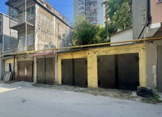 Продаю гараж, 19 м2, Ялта, улица Бирюкова, 46