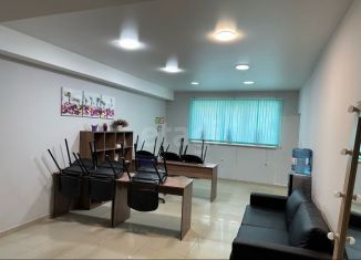 Продажа офиса, 77 м2, Махачкала, улица Аскерханова, 9Г