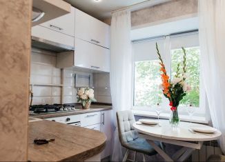 3-ком. квартира на продажу, 58.5 м2, Тула, Первомайская улица, 10