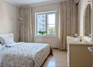 Сдаю в аренду двухкомнатную квартиру, 55 м2, Сочи, улица Горького, 39, микрорайон Центральный