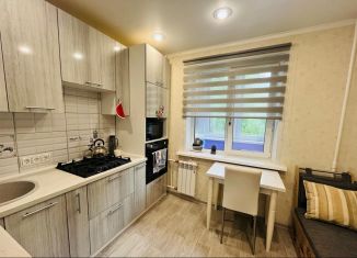 1-комнатная квартира на продажу, 33 м2, Великие Луки, улица Маршала Жукова, 26к1