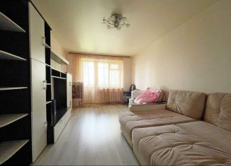 Продаю 2-комнатную квартиру, 67.9 м2, Ставрополь, микрорайон № 6, проспект Октябрьской Революции, 32