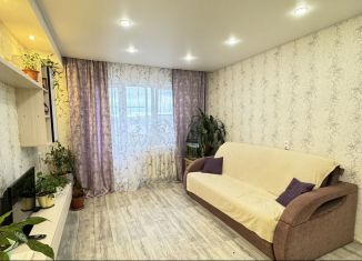 Продаю 2-ком. квартиру, 52.6 м2, Кирово-Чепецк, Речная улица, 8