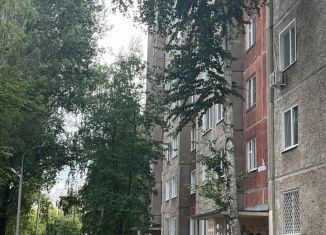 Продаю однокомнатную квартиру, 35 м2, Димитровград, проспект Автостроителей, 39